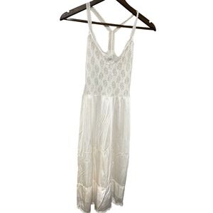 Vintage Women's JCPenny White Lace And Nylon Slip Size 34‎